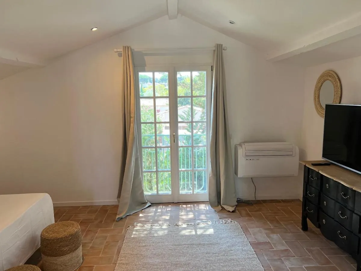 Appartement Maison d'Orange La Pinede Saint-Tropez France