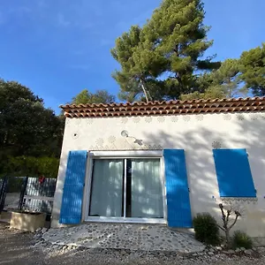 Maisonnette Entre Luberon Et Sainte Victoire La Bastidonne