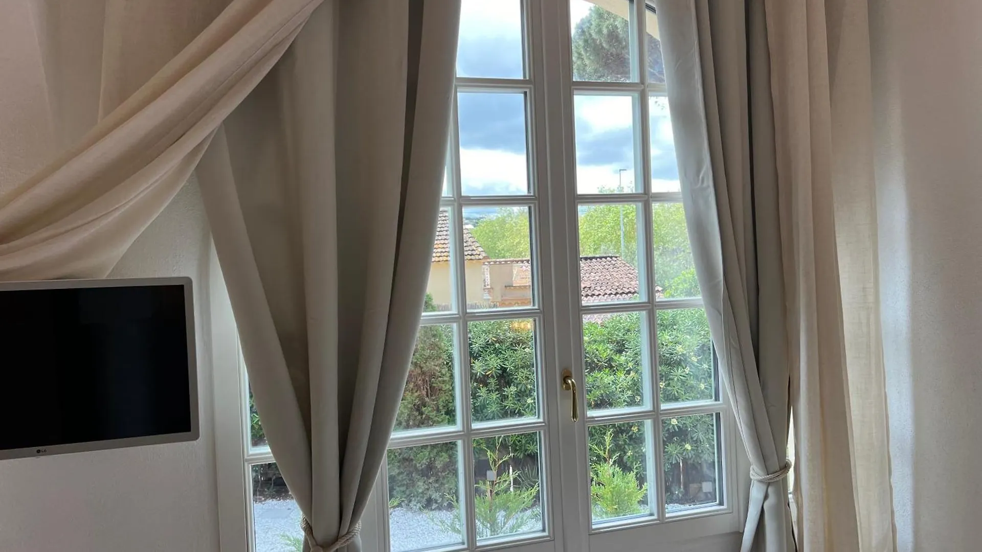 Maison D'Orange - La Pinede Saint-Tropez Apartment